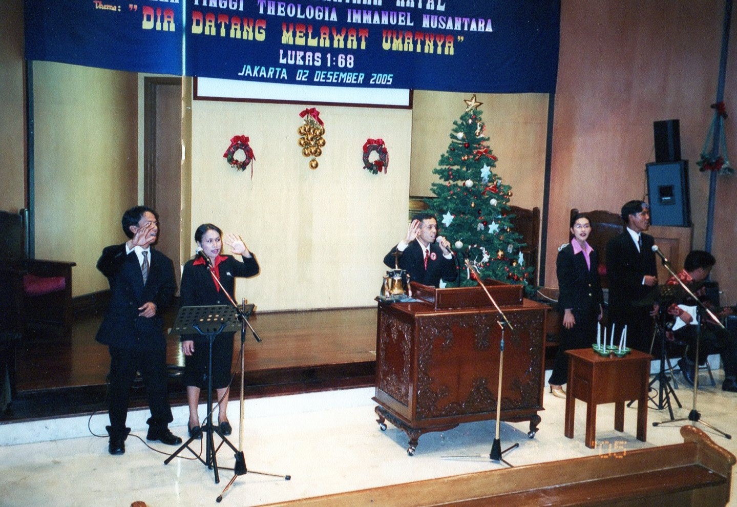 img076